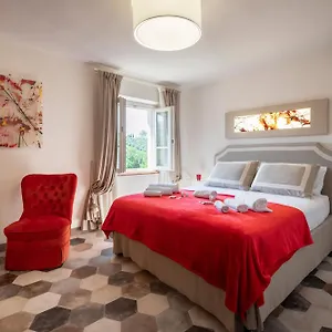 Idea - Rooms&apartments , Vinci Italy